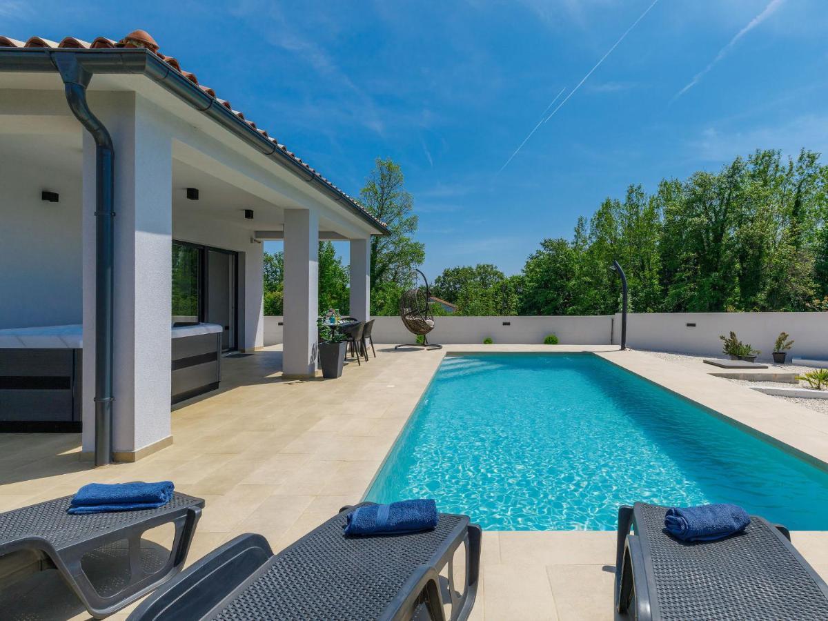 Villa Vine By Interhome Marčana Extérieur photo