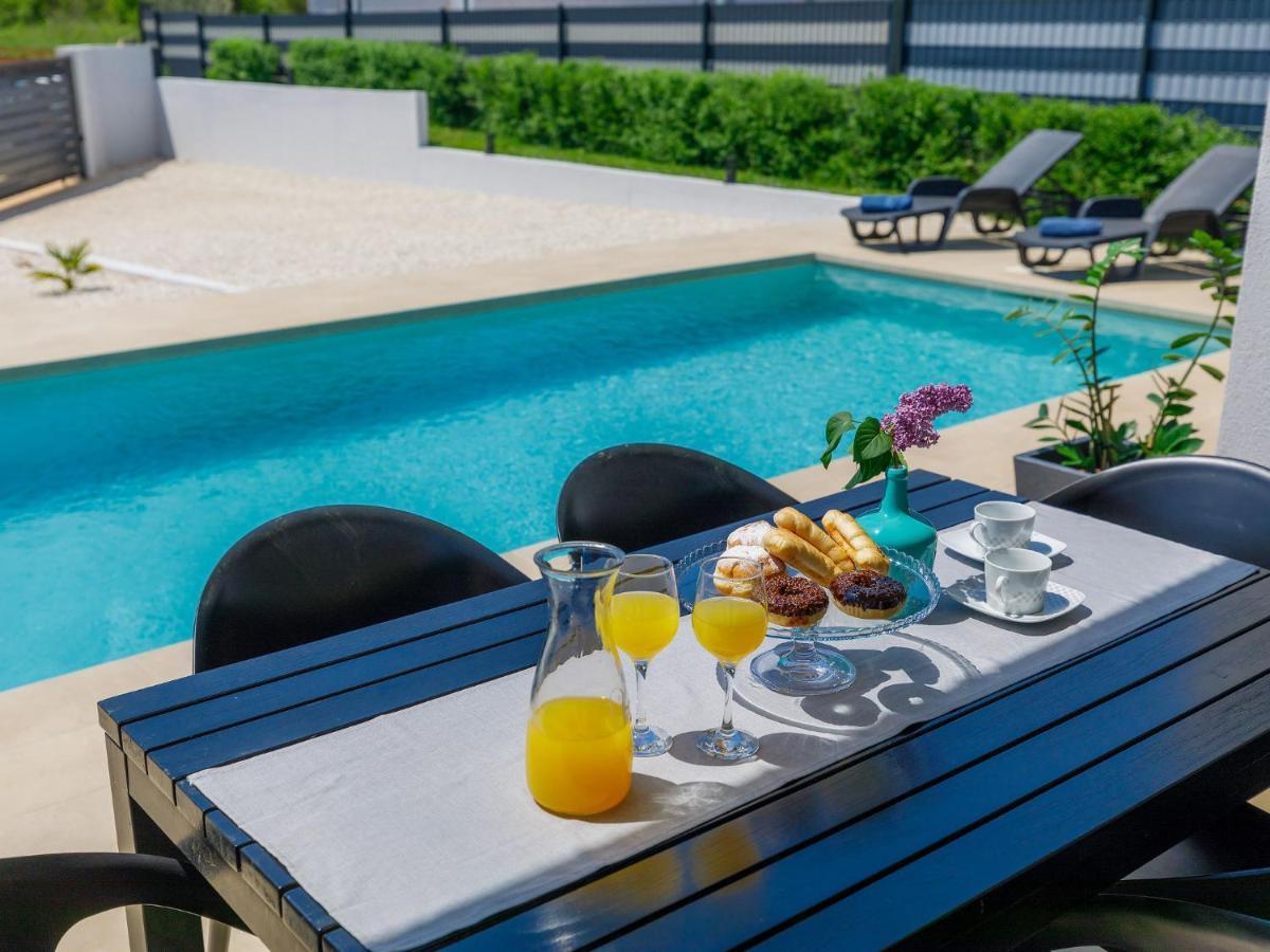Villa Vine By Interhome Marčana Extérieur photo